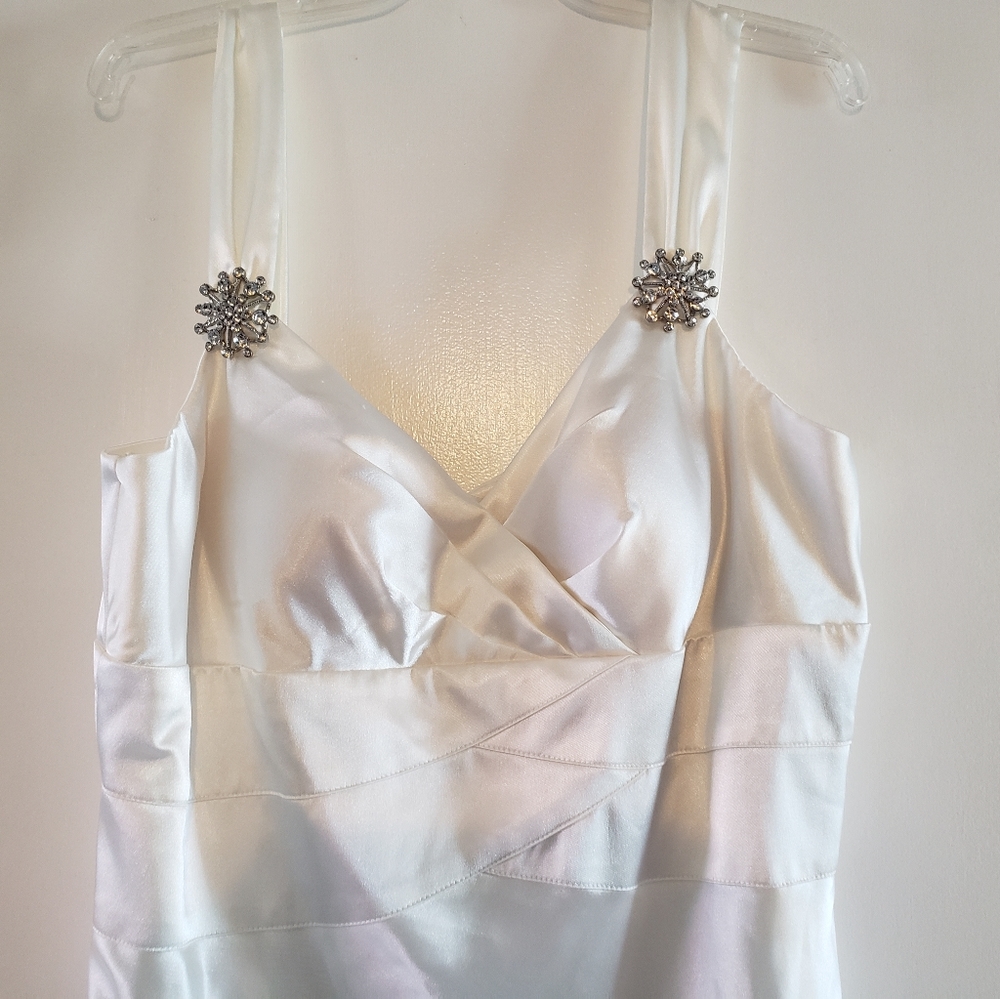 Tess wedding dress